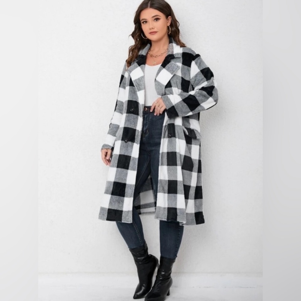 PLUS SIZE FLANNEL BUTTON DOWN PLAID